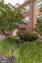 Building Photo - 3548 S George Mason Dr