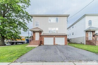 Building Photo - 44 N Whittier St