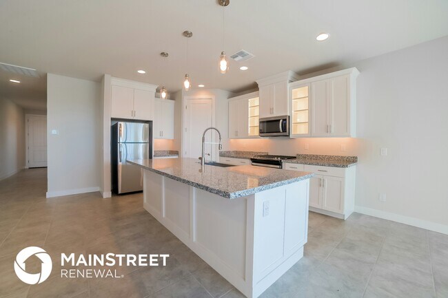 Building Photo - 8712 S 69th Dr