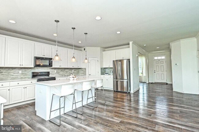 Building Photo - 106 Alliance Ct