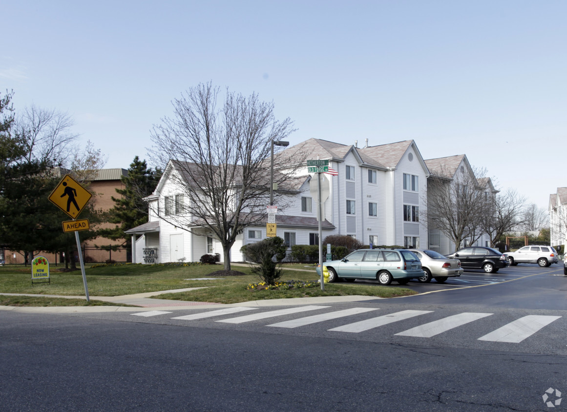 Building Photo - Wilton Club Apartments
