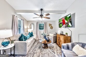 Building Photo - 165 Cole Lake Rd