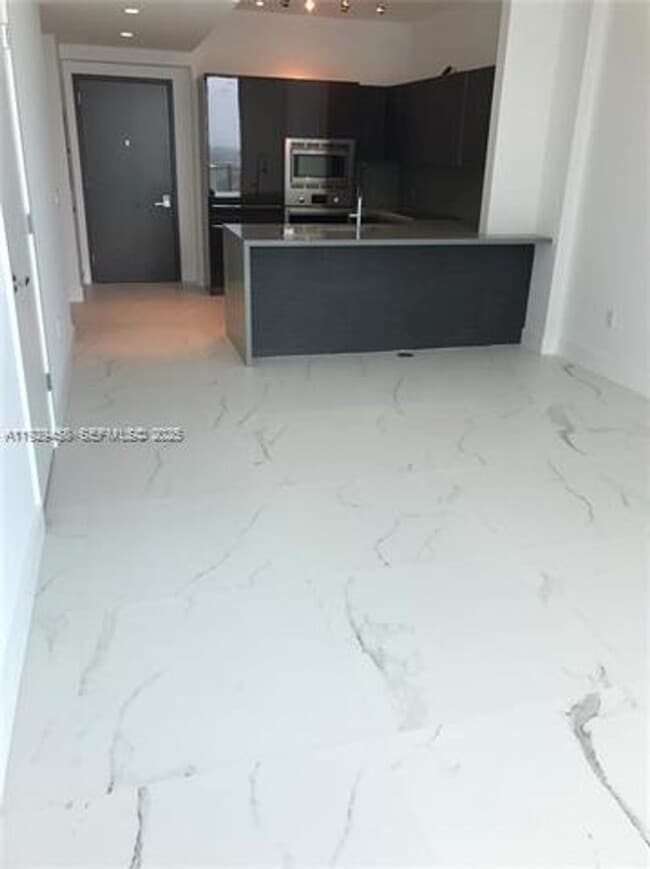 Building Photo - 1080 Brickell Ave