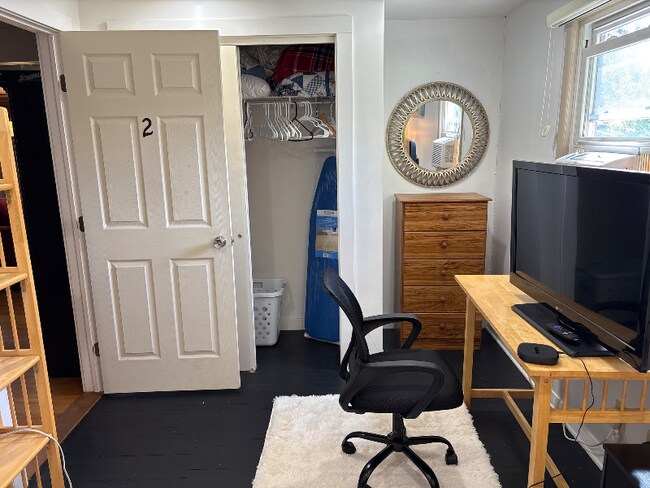 Foto del edificio - 105 Robert Dr