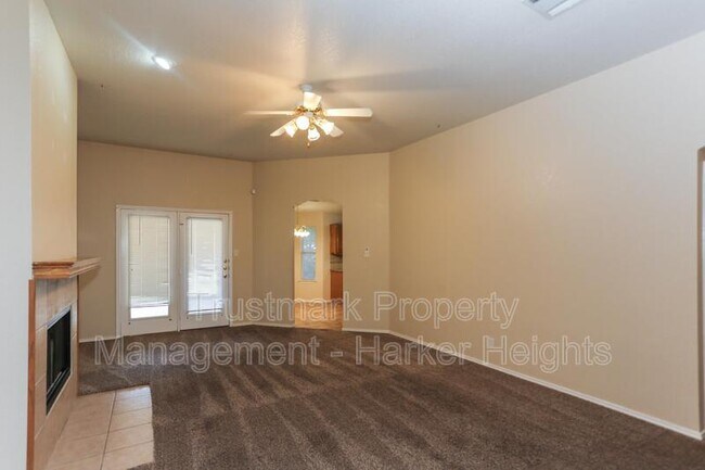 Building Photo - 3813 Tiger Dr