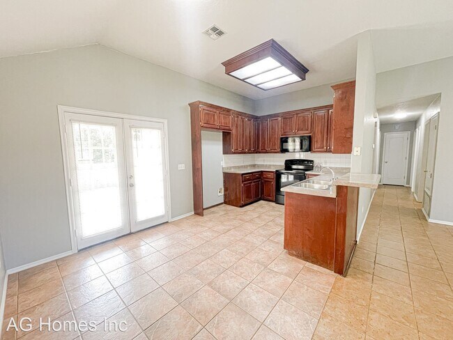 Building Photo - 3 br, 2 bath House - 11404 Glade Ave