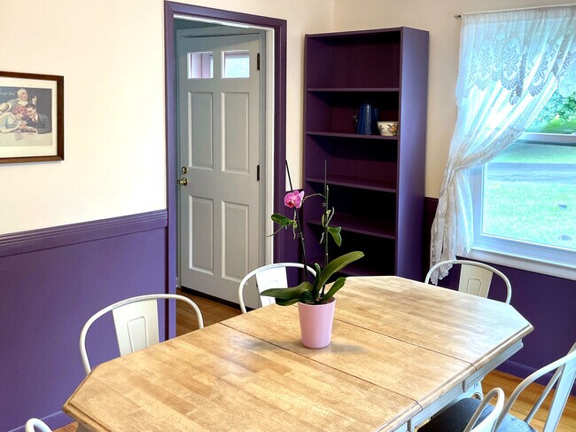 Dining Room - 122 Sargent Ln