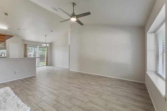 Building Photo - 1808 Prairie Star Ln