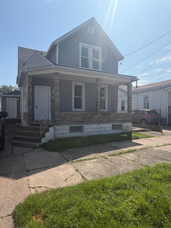 Building Photo - 1609 Liberty St