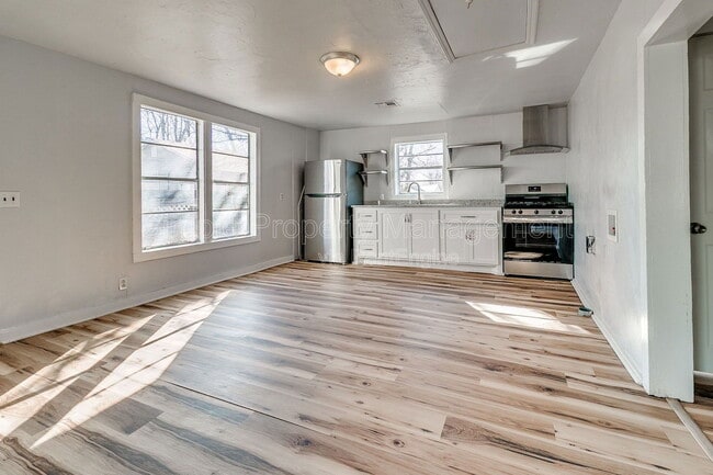 Foto del edificio - 620 W Acres St