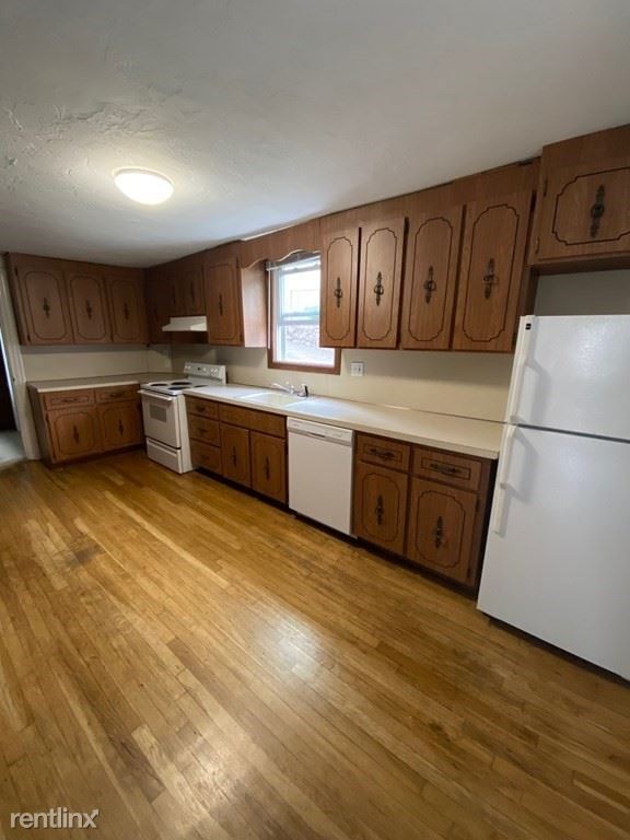 Foto del edificio - 1 br, 1 bath House - 93 Cass St