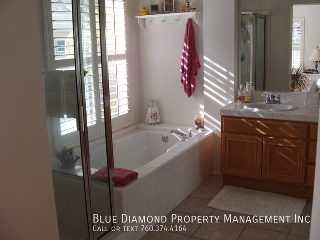 Building Photo - 12770 Via Terceto