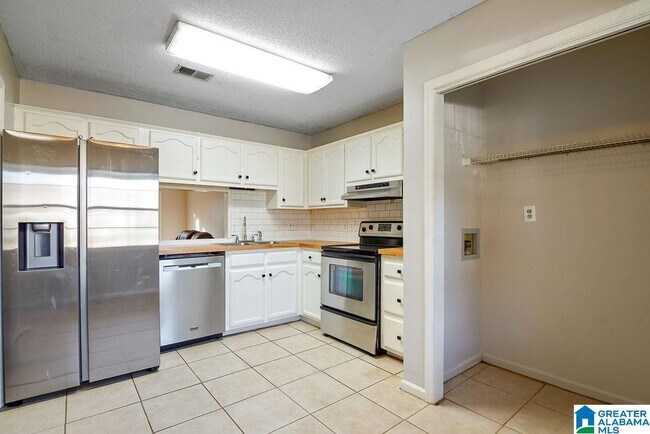 Building Photo - 3507 Wildewood Dr