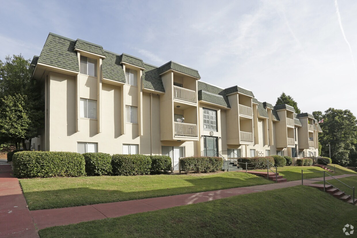 The Fairway Club Apartments Apartments 55 Villa Rd Greenville, SC