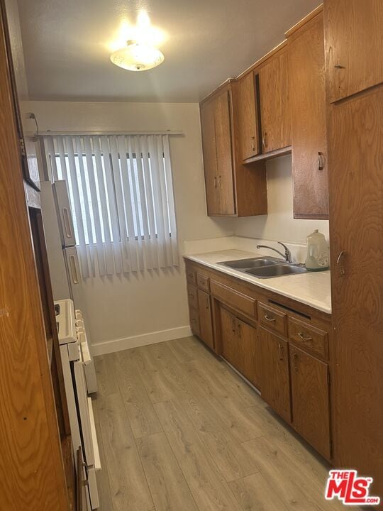 Building Photo - 428 S Wilton Pl