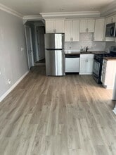 Building Photo - 620 Spruce Ave
