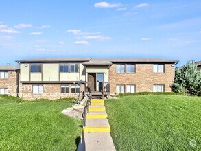 Building Photo - 2617 E Uintah St