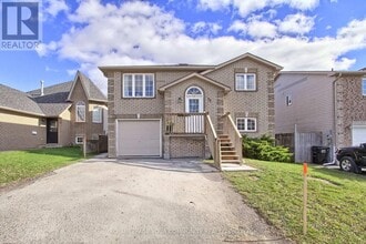 Building Photo - 72 Ambler Bay