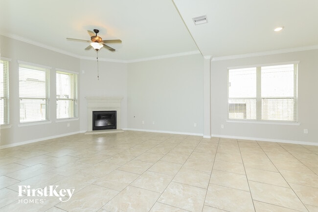 Building Photo - 119 Del Carmen Drive
