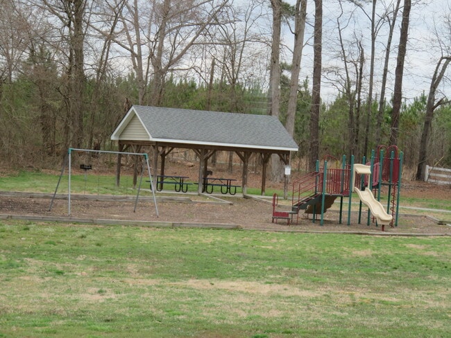 Building Photo - 103 Winston Way