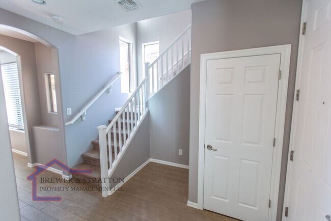 Building Photo - 19132 Kingbird Dr