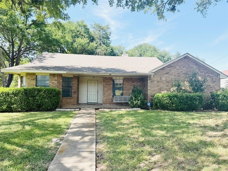 Foto principal - 5731 Emrose Terrace