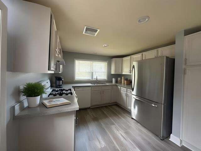 Building Photo - 609 Melody Dr
