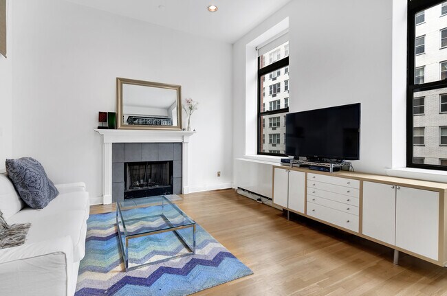 Living room pic 2 - 312 E 22nd St