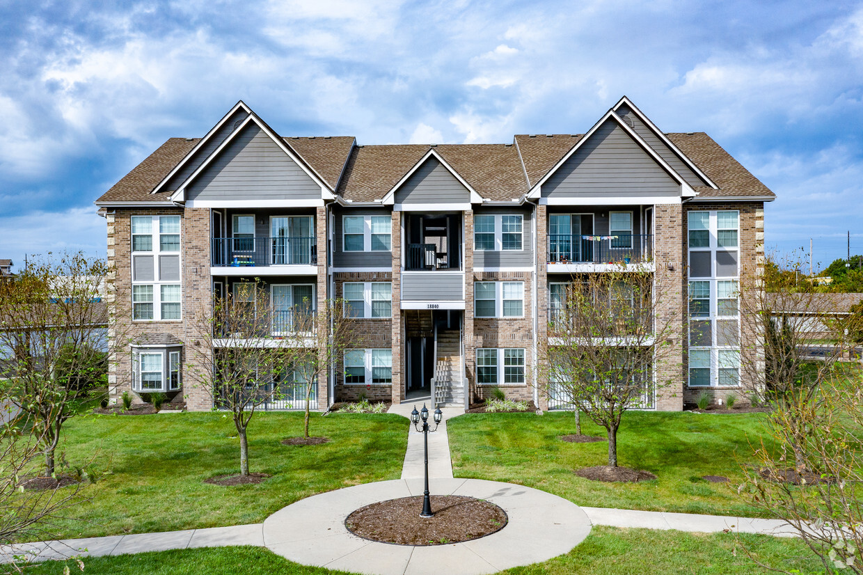 Saddlewood Apartments - Olathe, KS | Apartments.com