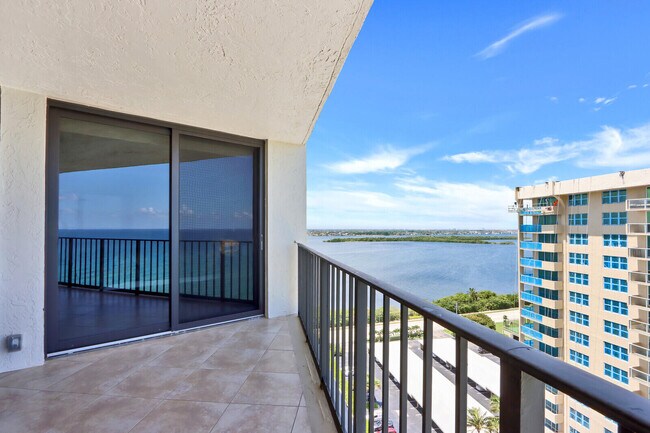 Foto del edificio - 5420 N Ocean Dr