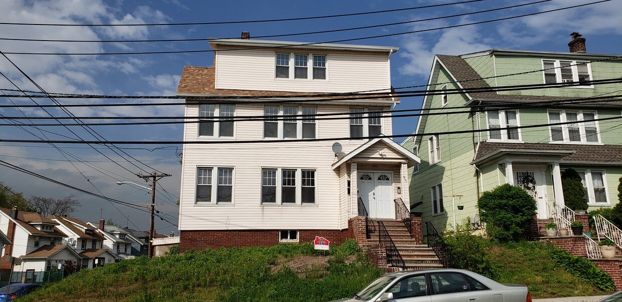859 Chancellor Ave Unit 2 Irvington Nj 07111 Apartment For Rent Primary Photo 859 Chancellor Ave