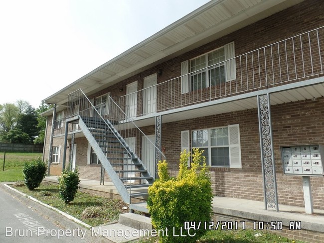 Primary Photo - 706 E Inskip Dr