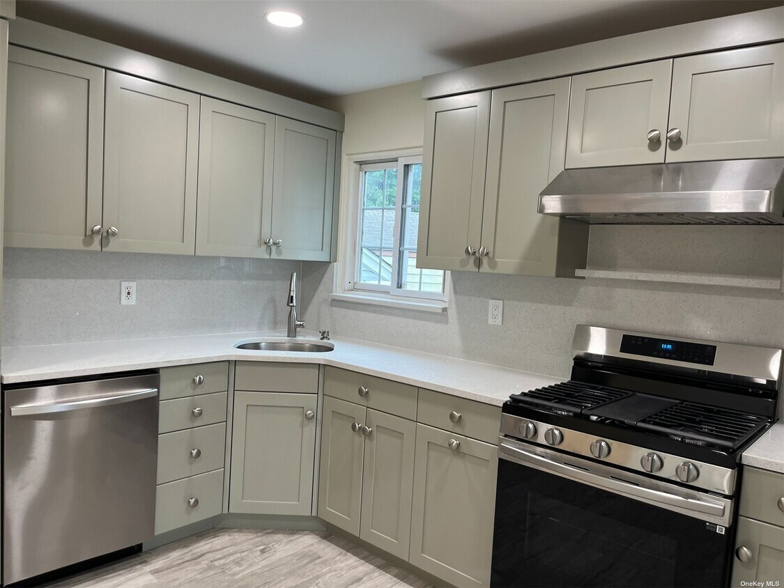 Foto principal - 1495 Bellmore Ave