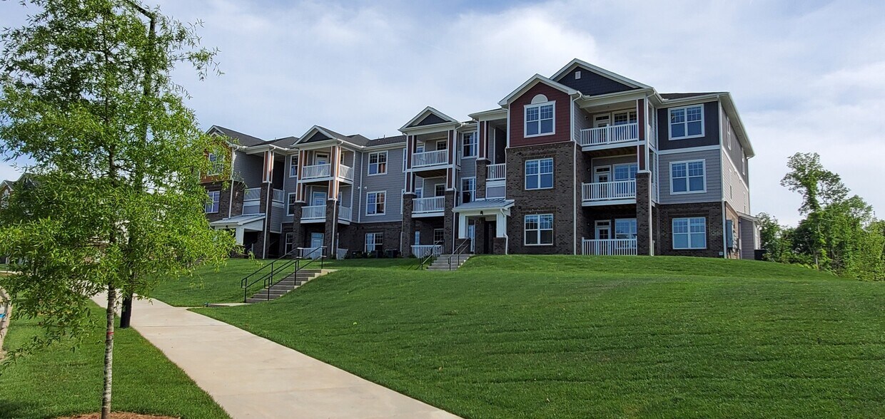 Steele Creek Rivergate Apartments Charlotte, NC