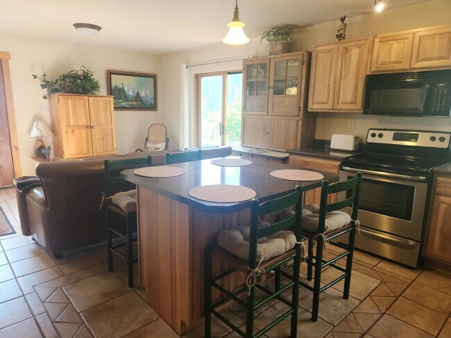 Building Photo - 3956 Sky Ranch Dr
