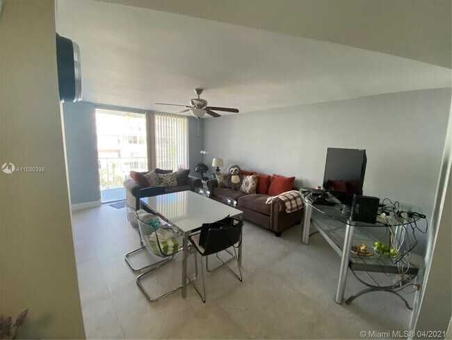 Foto del edificio - 16565 NE 26th Ave