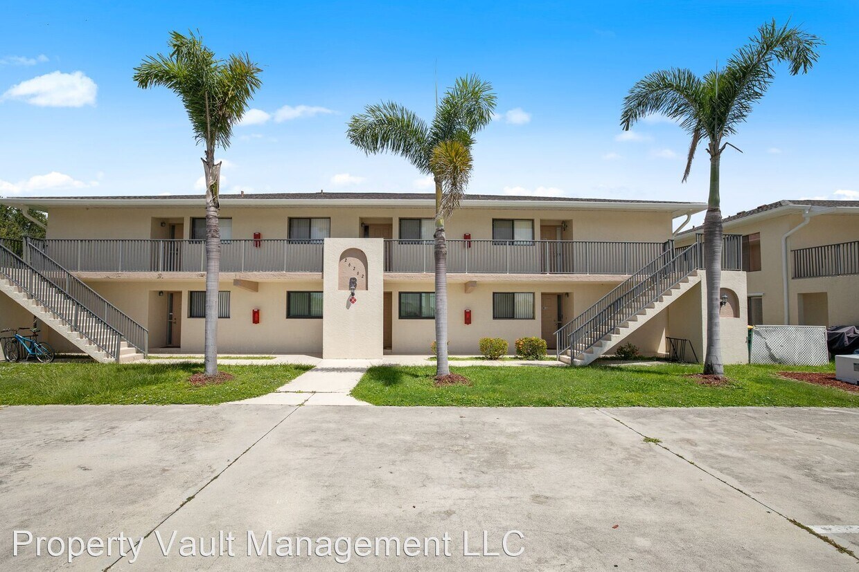 Foto principal - 2 br, 2 bath House - 26262 Nadir Road Unit...