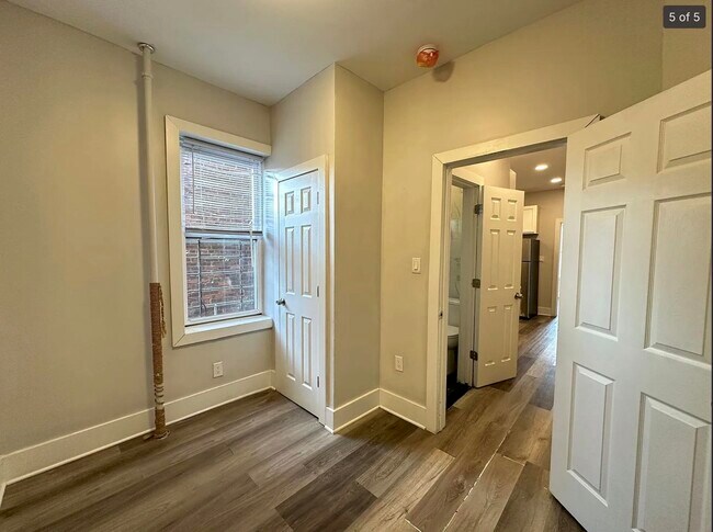 Foto del edificio - 66 Wallis Ave