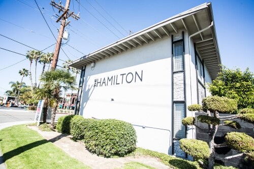 Primary Photo - 780 Hamilton St