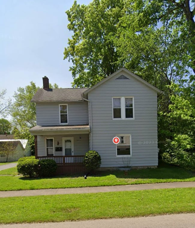 Building Photo - 209 W 3rd St
