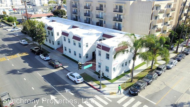 Building Photo - 500 E 6th St