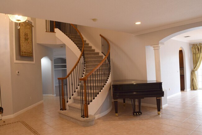 Building Photo - 7444 Greenville Cir