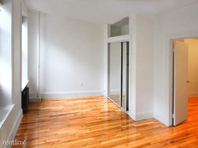 Building Photo - 250 E 58th St