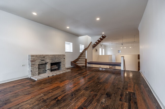 Building Photo - 2059 N Clifton Ave