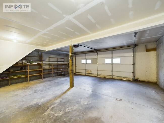 Foto del edificio - 63805 Gallatin Rd