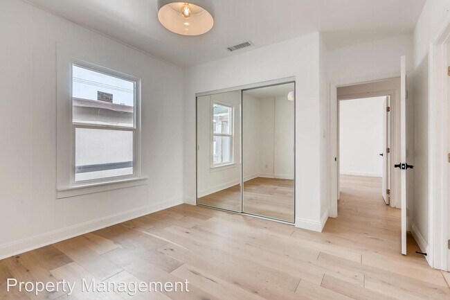 Foto del edificio - 49 Thornton Ave
