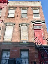 Building Photo - 10 JEWETT Ave