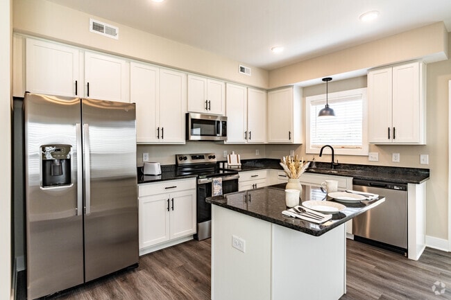 2BR, 2.5BA - 1300SF - Kitchen - Martin Street Villas