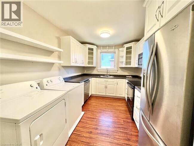 Photo du bâtiment - 336 Rolling Meadows Dr