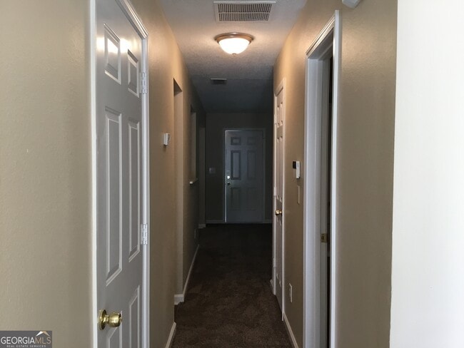 Foto del edificio - 4132 Ravenwood Ct